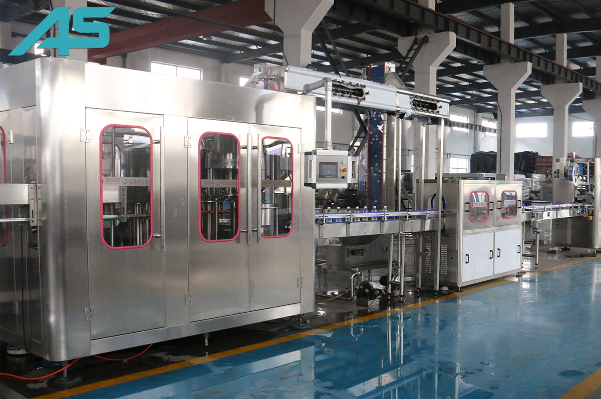 山泉水，小瓶水灌裝機(jī)，瓶裝水灌裝機(jī)